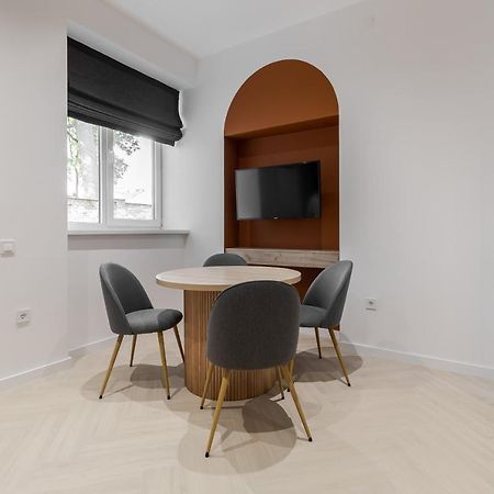 Inshiapartments On Ferentsa Lista Str 리비프 외부 사진