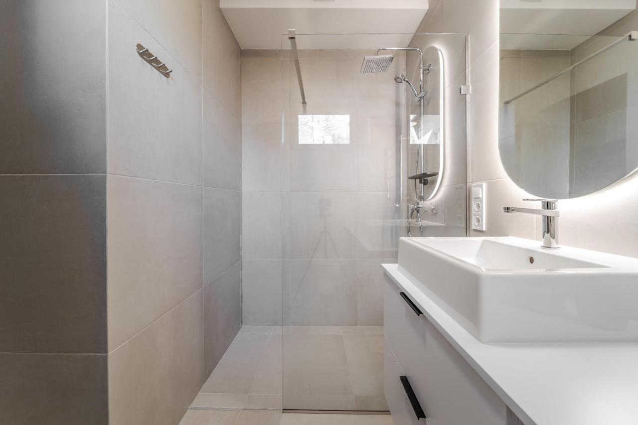 Inshiapartments On Ferentsa Lista Str 리비프 외부 사진