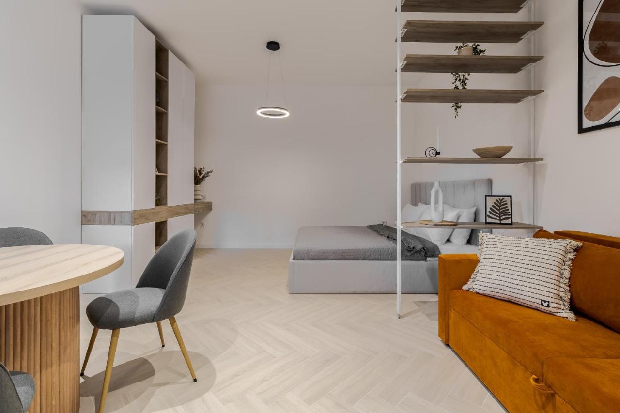 Inshiapartments On Ferentsa Lista Str 리비프 외부 사진